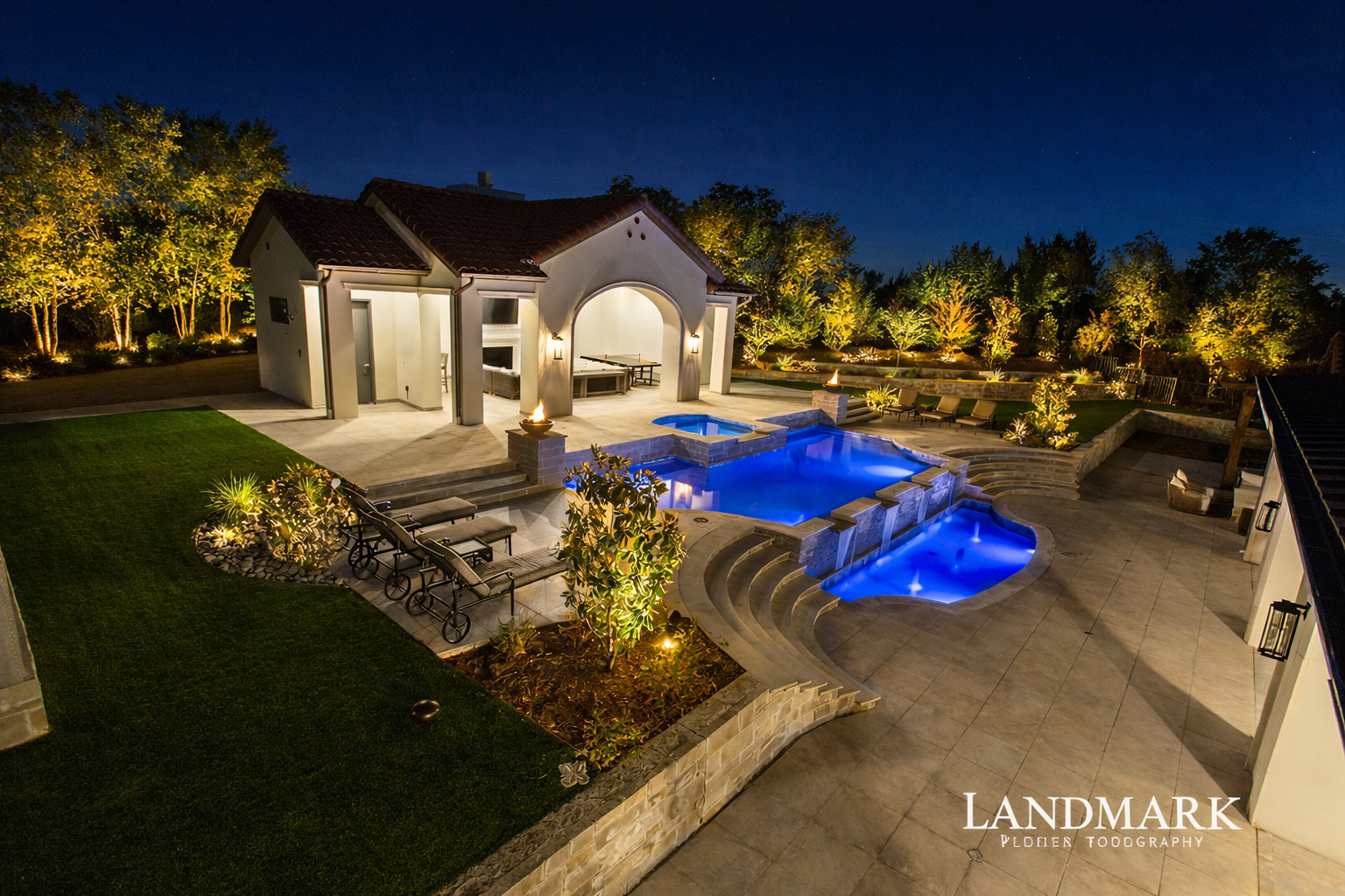 Luxury Landscape Lighting in Fairview-Tx