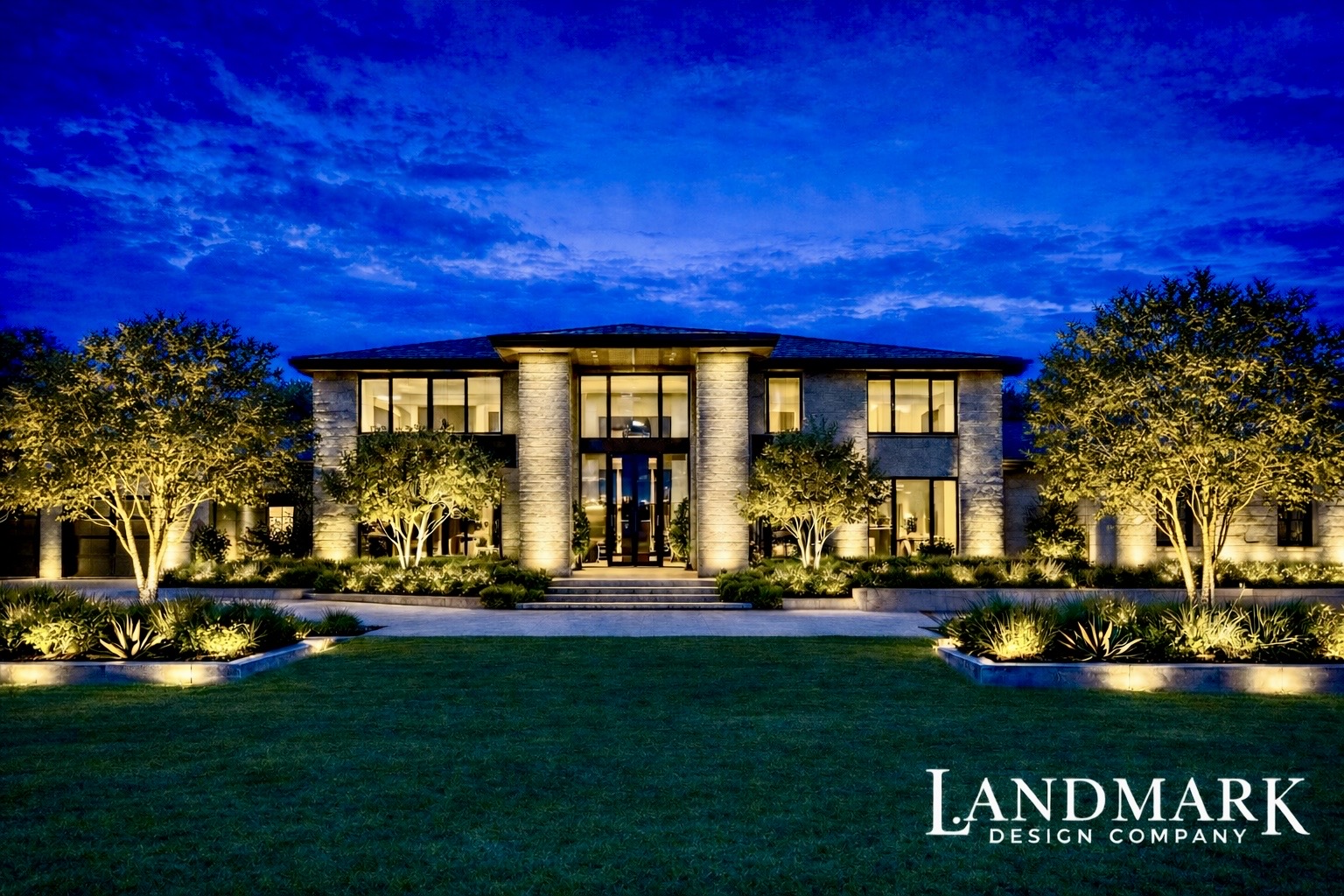 Luxury Landscape Lighting in Frisco Tx