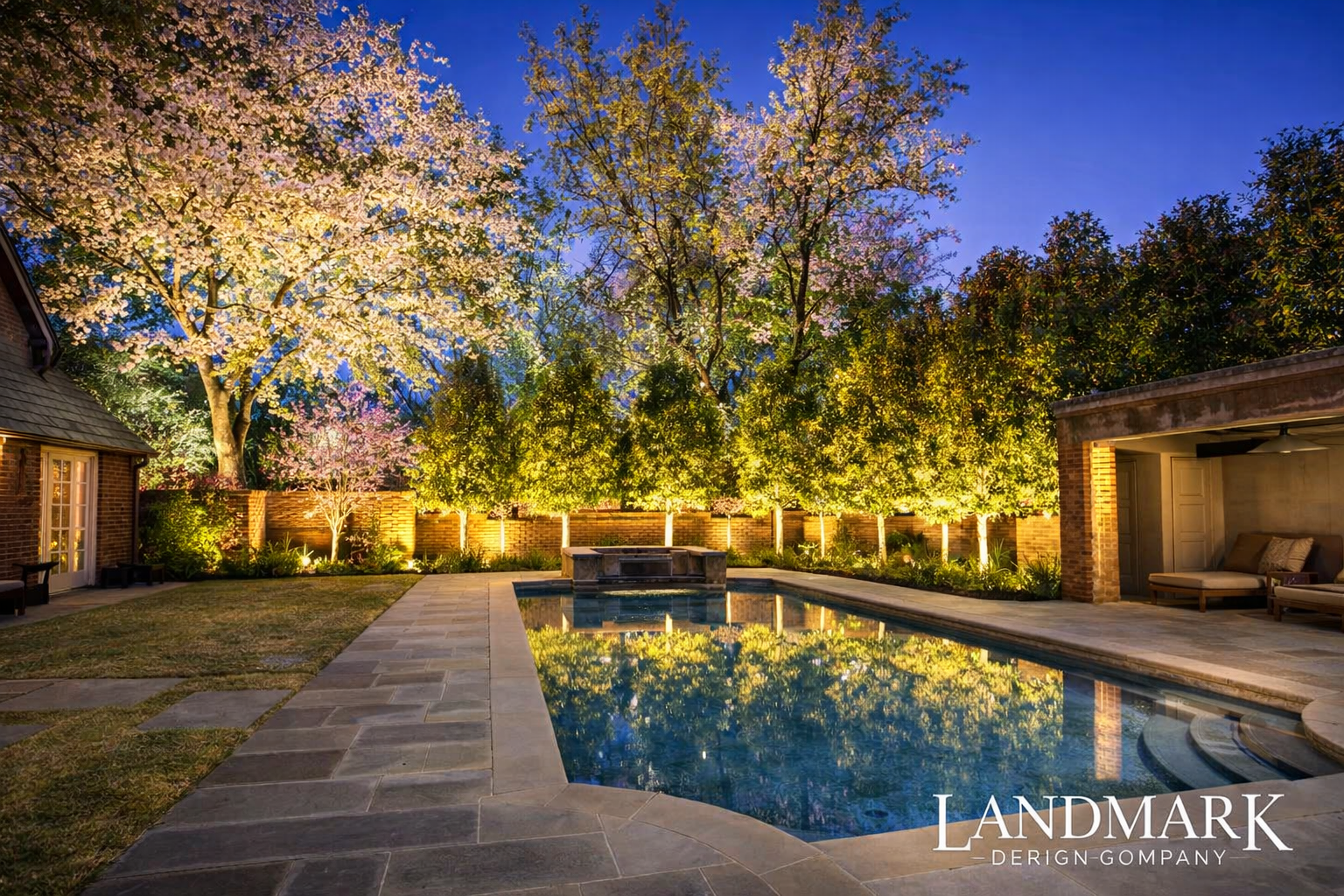 Luxury Landscape Lighting in Highland Park Tx